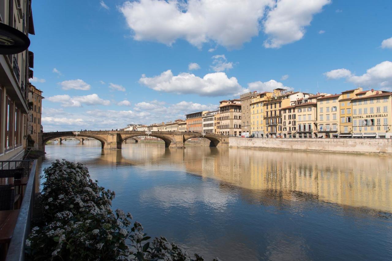 Ponte Vecchio Luxury And Stylish Apartment فلورنس المظهر الخارجي الصورة